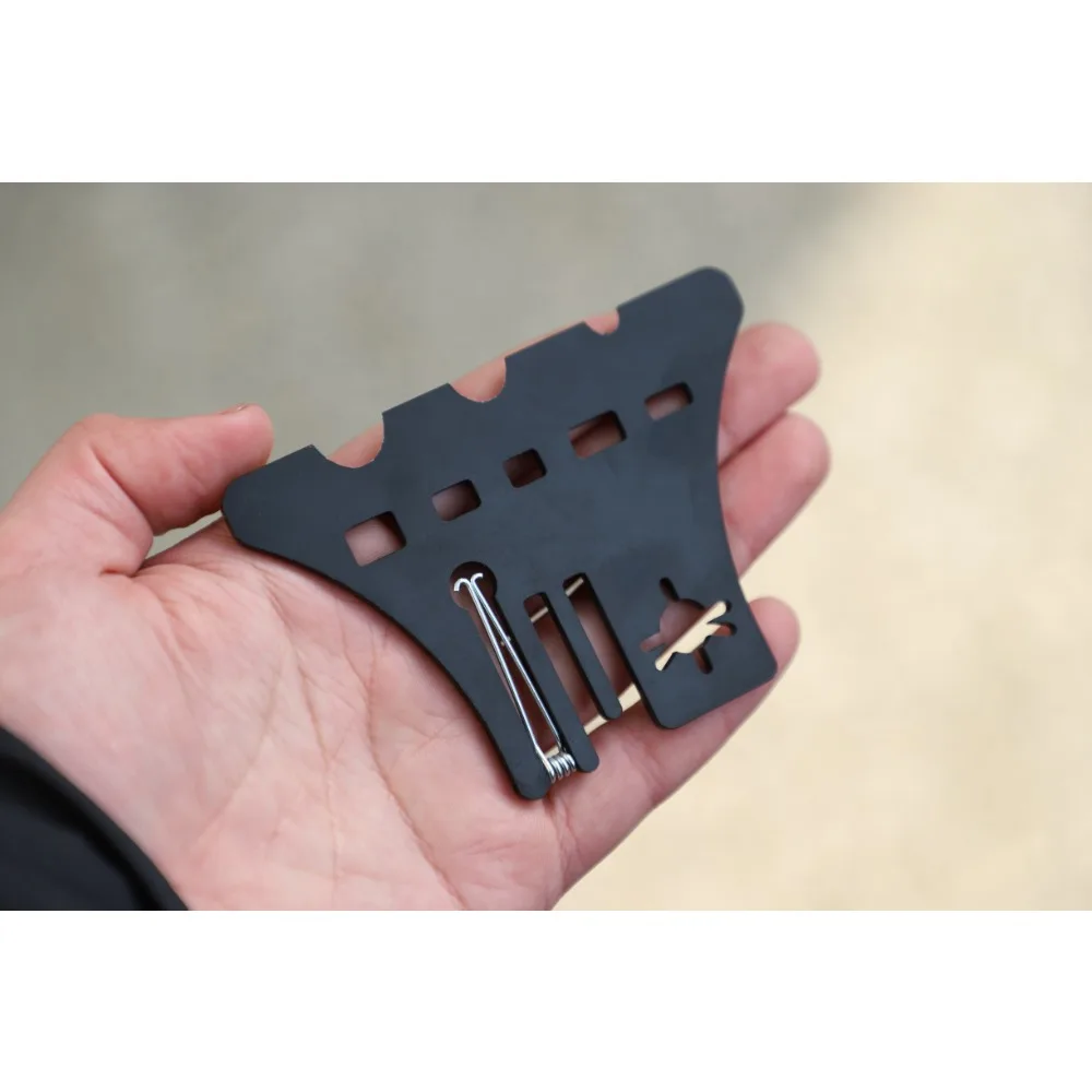 1PC Archery Wrench Tool Arrow Fletching Remover Multi-Wrench Arrow Cleaning Tool Shooting Accessory