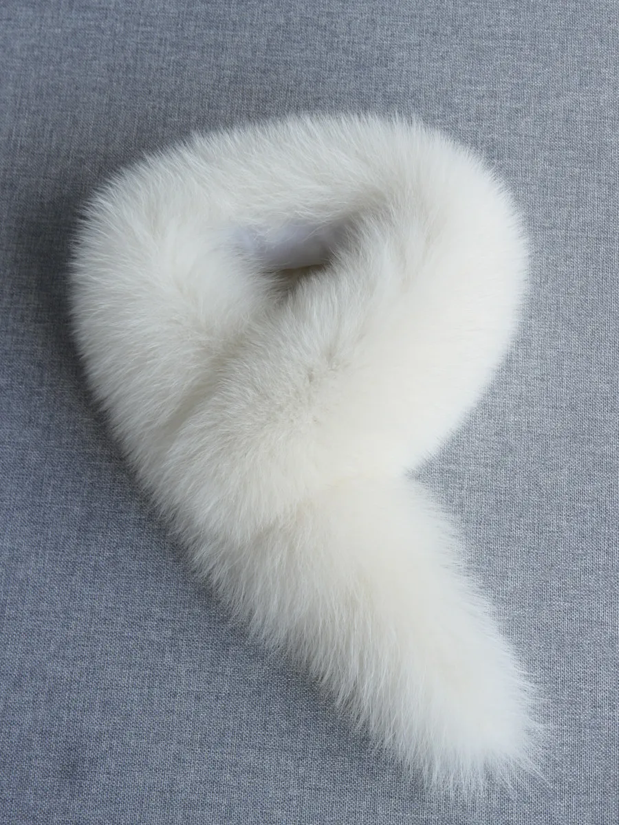 2025 versione coreana della sciarpa di volpe bianca, sciarpa di pelo di volpe, versatile sciarpa di pelliccia a coda piccola da donna offerta speciale