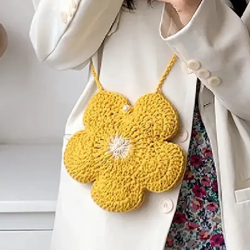 Hand woven flower cross body bag, mobile phone bag, key bag, paper towel bag, 5-petal flower cute shoulder bag