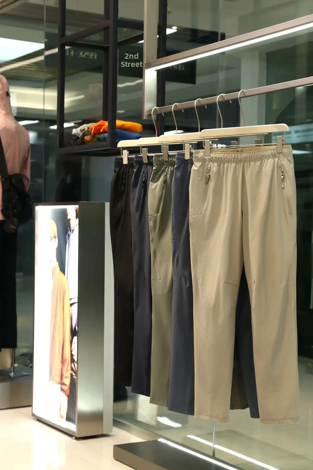 

Мужские летние спортивные брюки на открытом воздухе для бега, фитнеса, дышащие, прохладные, свободные повседневные брюки, прямые брюки с эластичной резинкой на талии