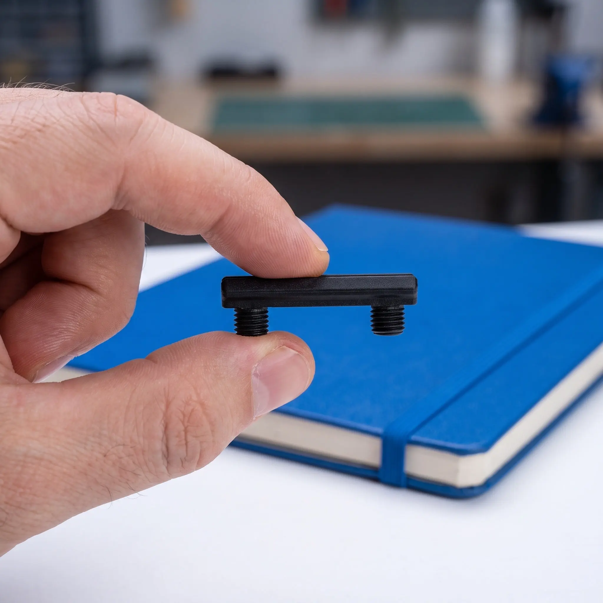 20Sets Plastic Shelf Connector Hidden Board Fastener Shelf Aligning Clip for Cube Storage Modular Shelving Plastic Panel