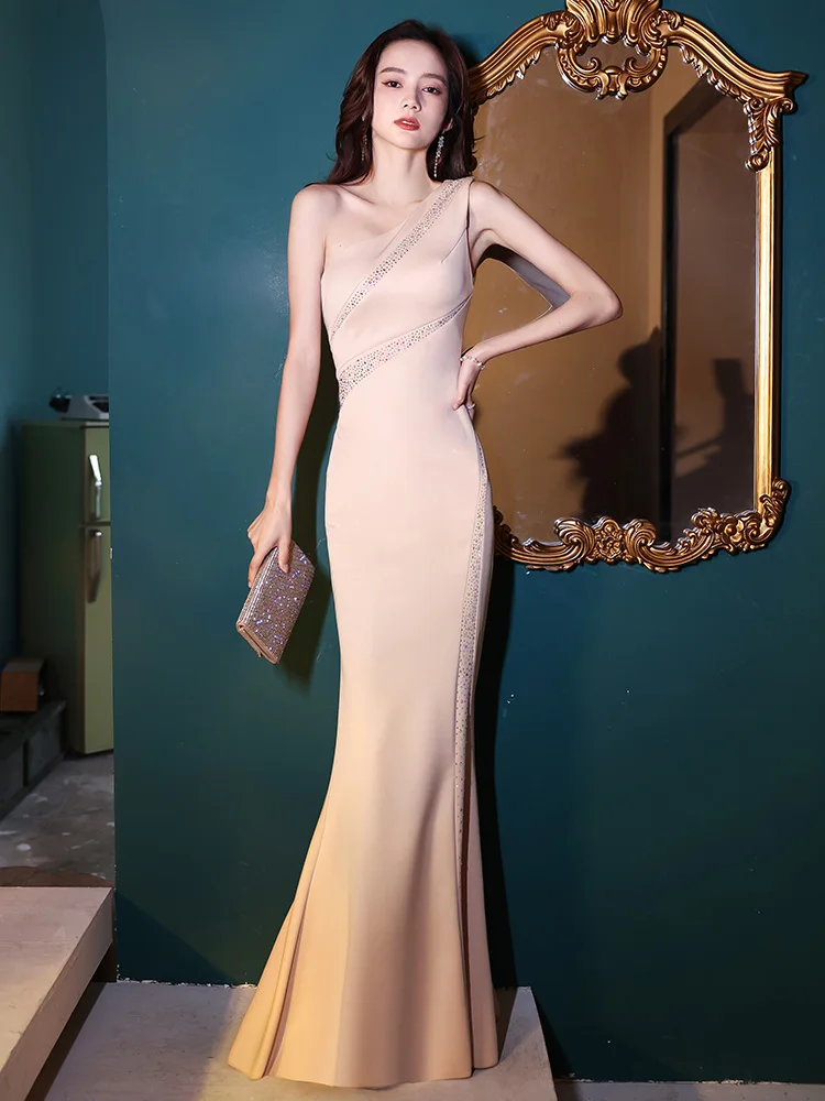 

Вечернее платье цвета шампань с юбкой-русалкой Ele Fi, элитное, роскошное, женское, для важных мероприятий, создающее эффектное впечатление