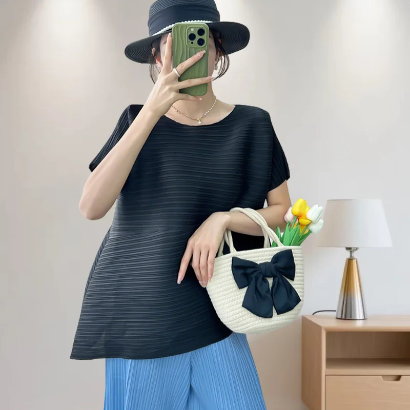 

Pleated Round Neck Top Miyake Loose Slim Irregular Spring Tee Women's Summer Wear Thin Comfortable Asymmetric Hem Wrinkle-Free