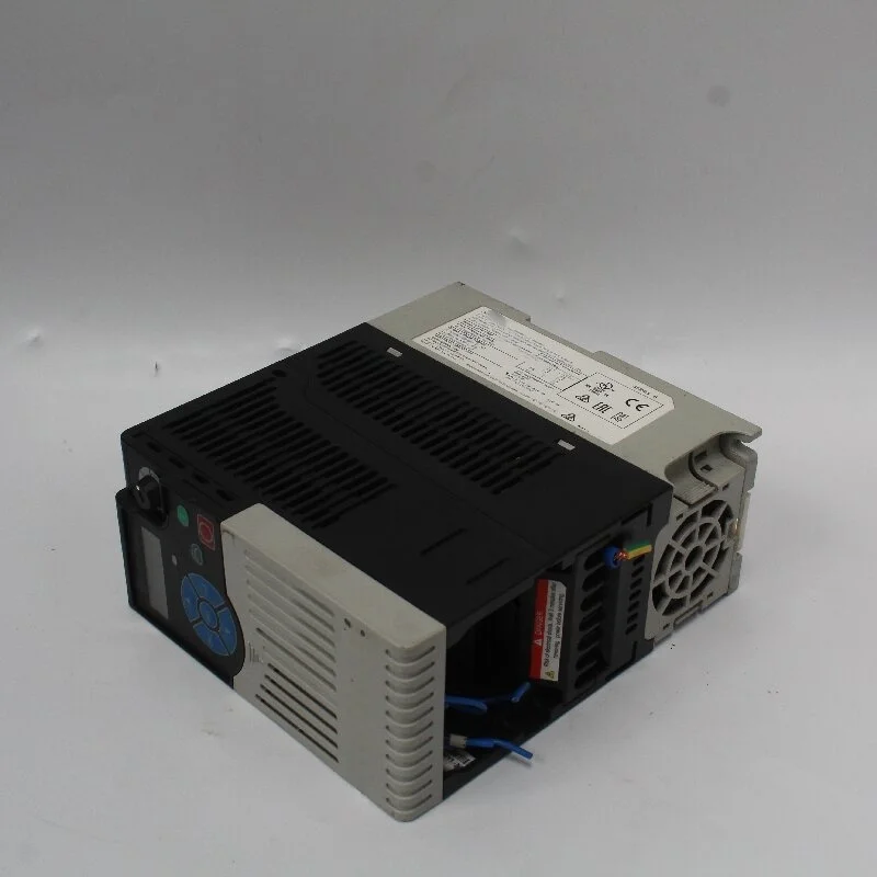 100% جديد وأصلي 25A-D4P0N104 25A-D4P0N114 25A-D6P0N104 25A-D6P0N114 العاكس