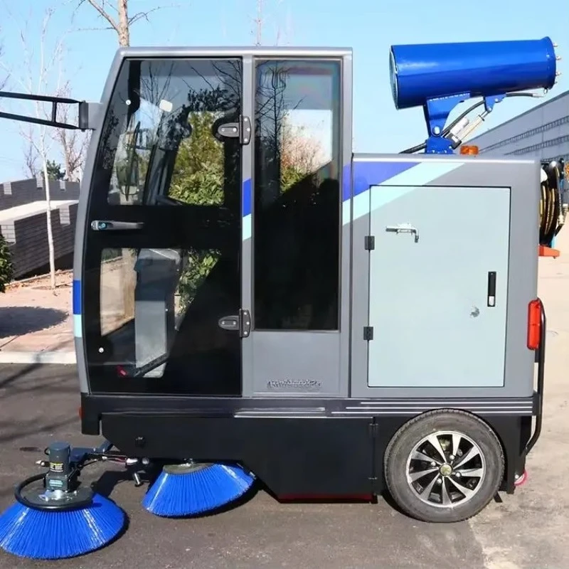 Stable Four Wheel Enclosed Sweeper 45L Water Tank Dust Suppression Long Battery Life Street Ground Sweeping Machine