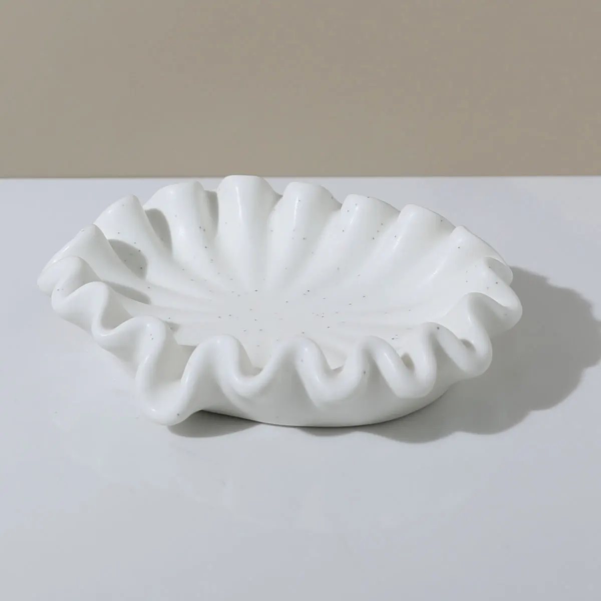 

1Pc Black Soap Dish, Ceramic Soap Holder Self Draining Leaf Shape Bar Soap Holder, Marble Look Drain Soap Dish Holder for Bathro