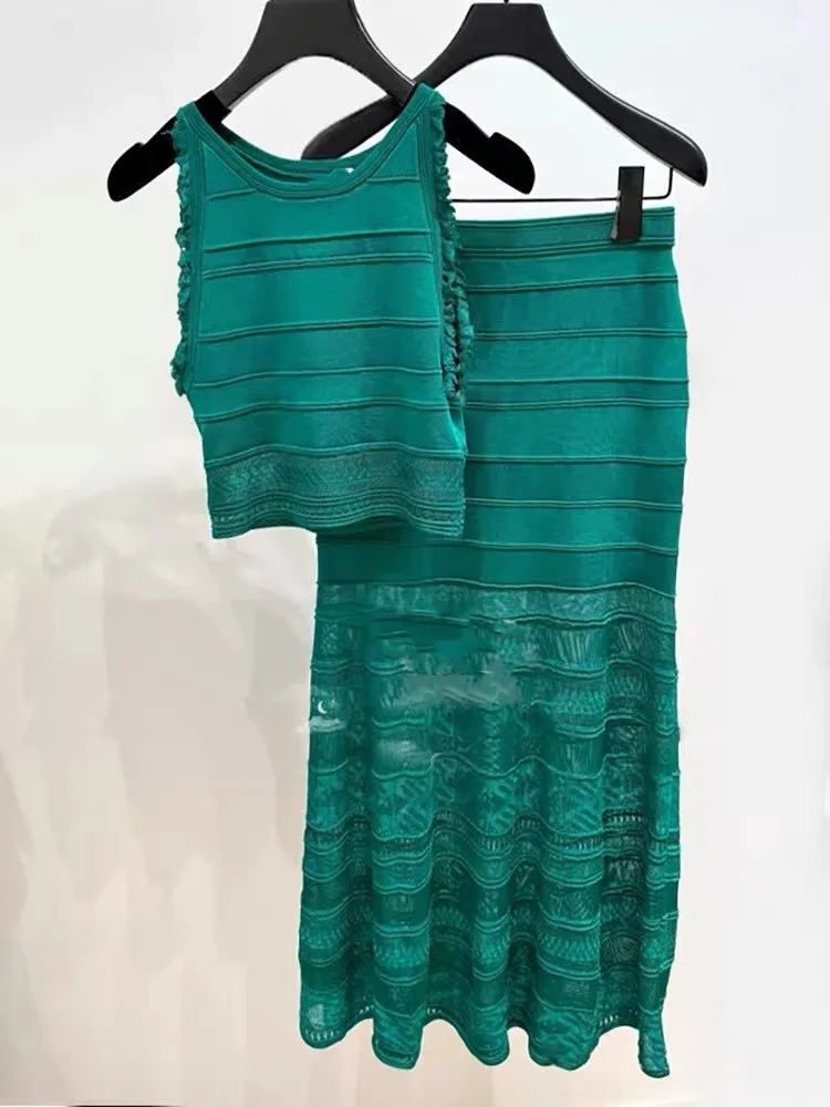 Elegant Slimming Knitted Vest Top And Skirt Set High-End Version European Style Fashionable Sleeveless Body Shaping Outfit