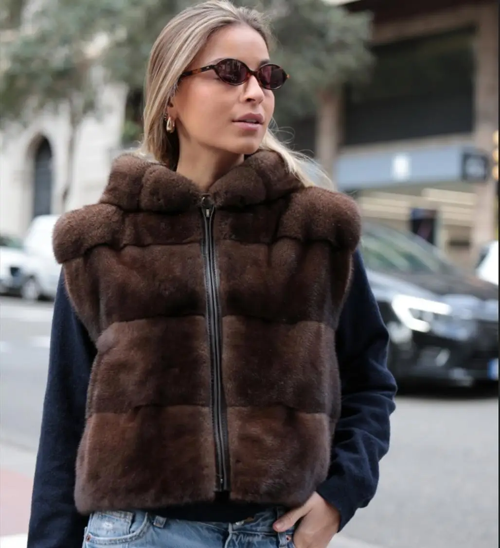 Women's mink coat with hat and vest, making mink fur leather jacket for winter warmth and fashion