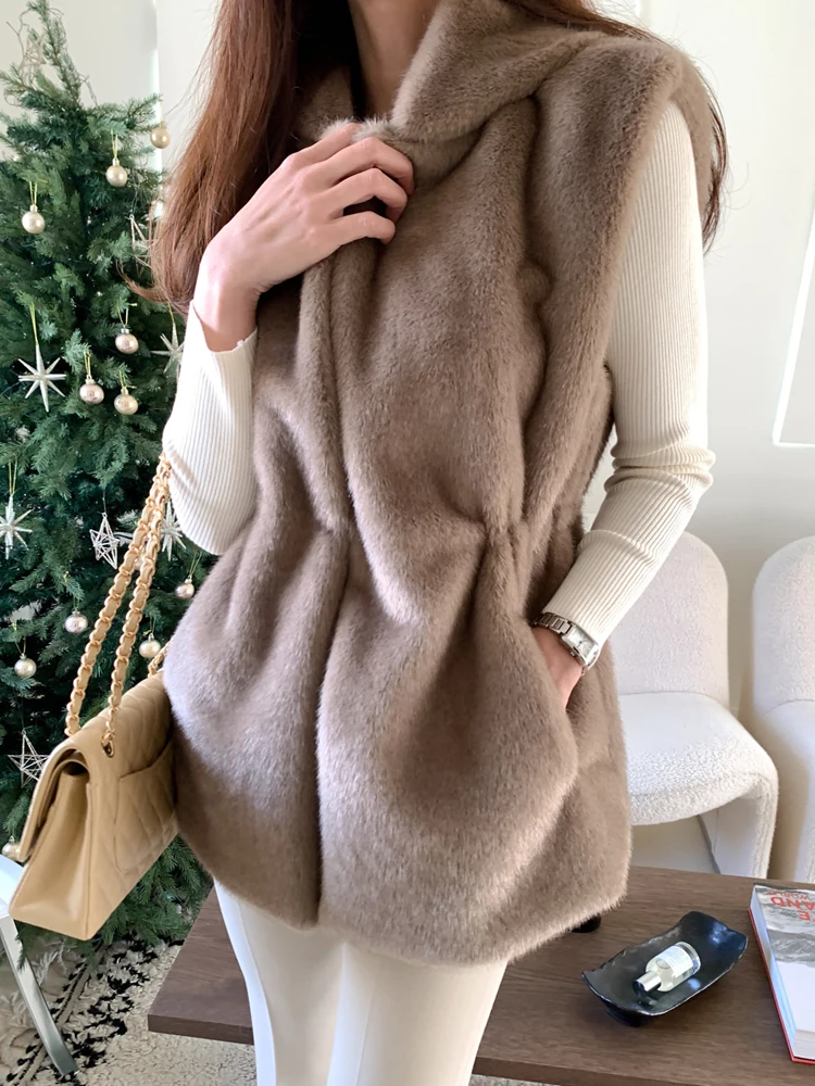 

Women's Autumn Winter Korean Style Hooded Sleeveless Faux Fur Vest Outwear Lady Elegant Faux Mink Hair Slim Waist Vest Jacket