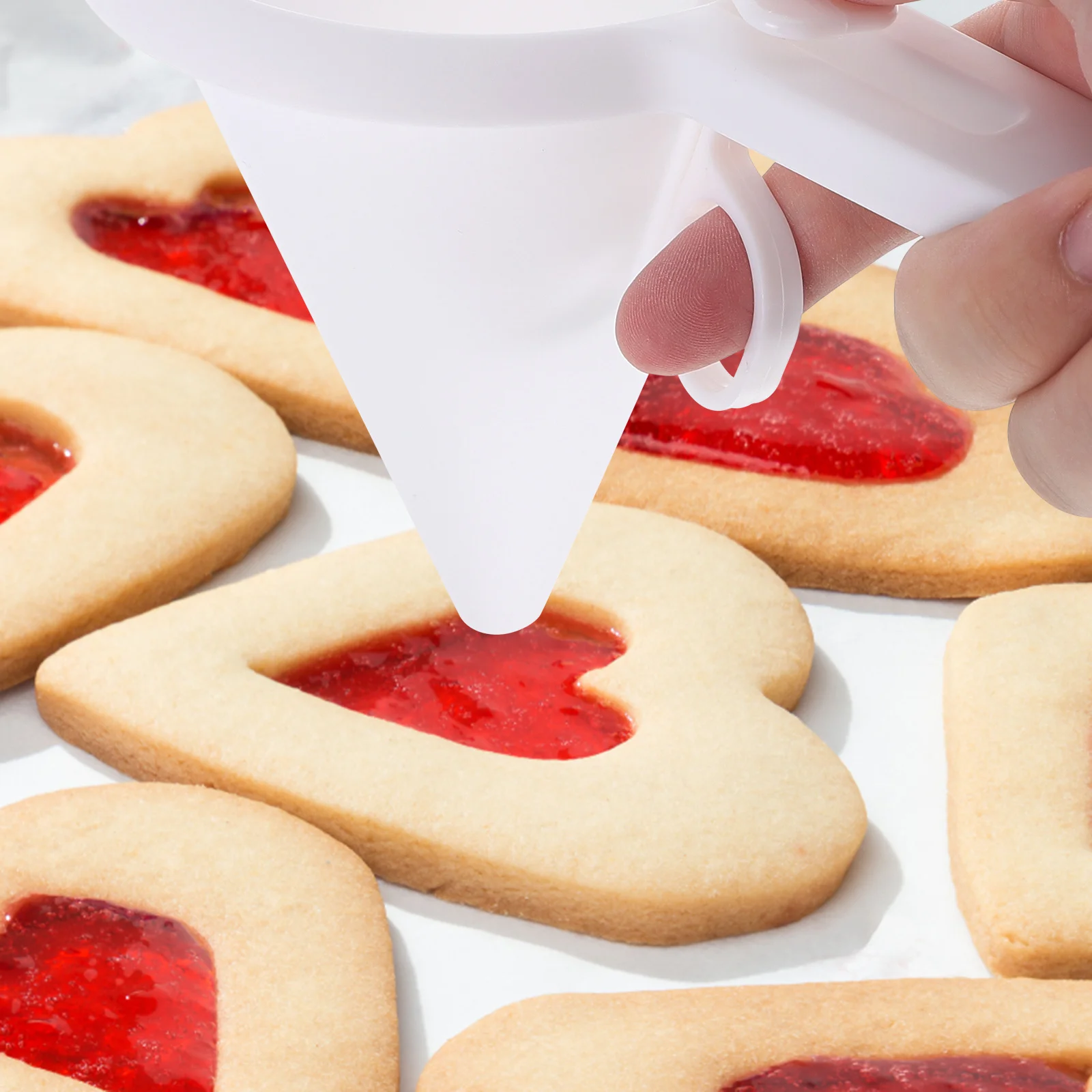 

2Pcs Handheld Pastry Funnel Plastic Dispenser for Baking Cake Chocolate Cream Candy Transfer Funnel Cake Maker