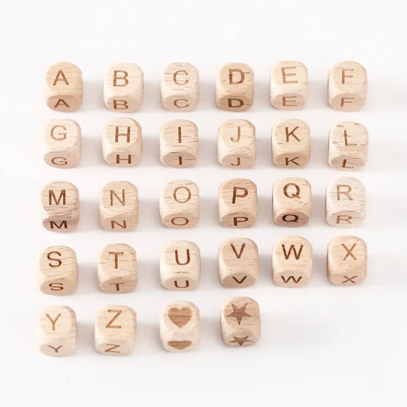 Bebê letras de madeira contas, 12mm, 10pcs, Inglês, nome personalizado, chupeta, clipes, alfabeto, acessórios, alimentação infantil