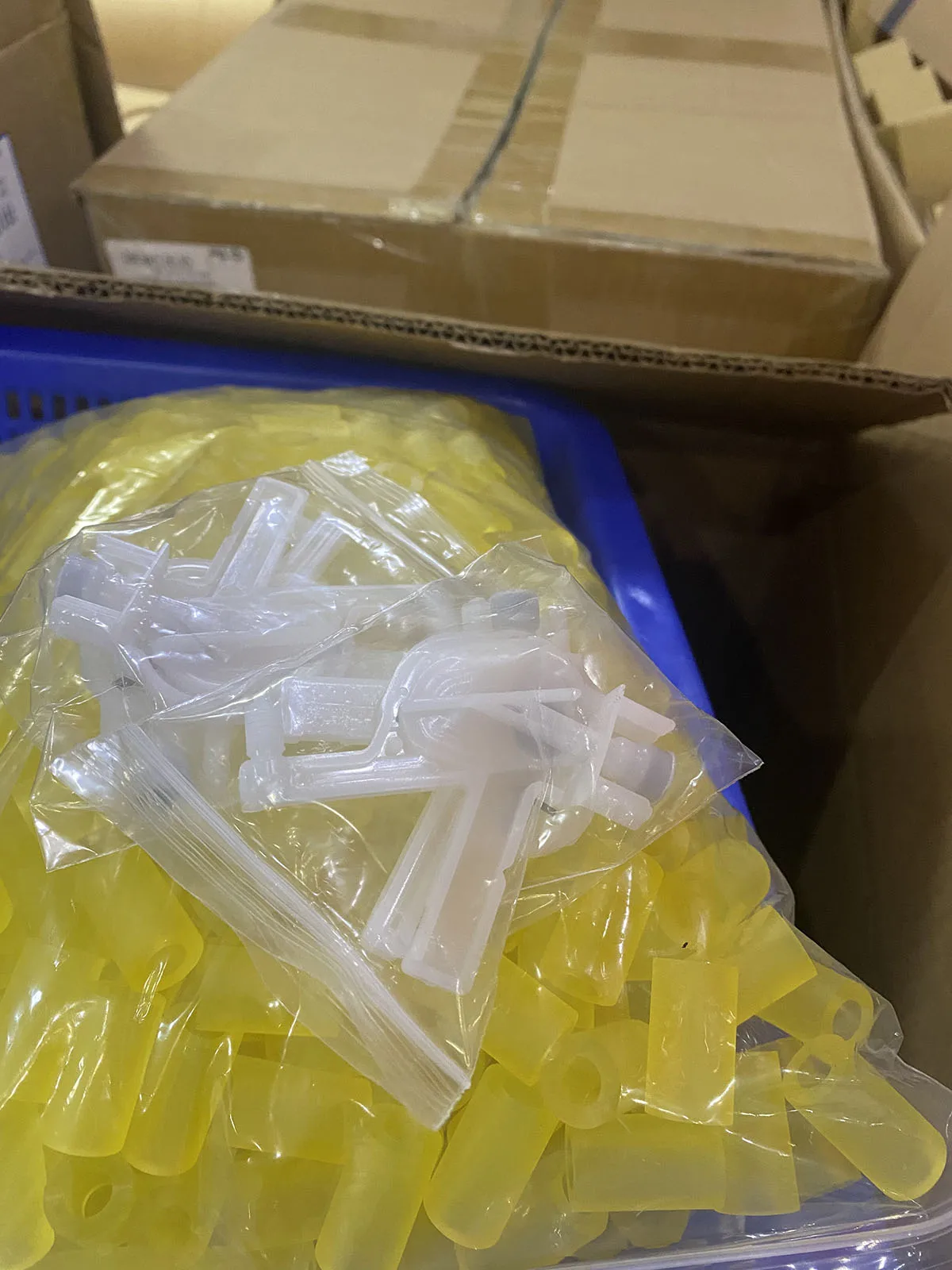 

10pcs F138040 F138050 printer Ink damper for Epson Stylus Pro 7600 9600 R2100 R2200 7 colors eco solvent print head ink dumpers