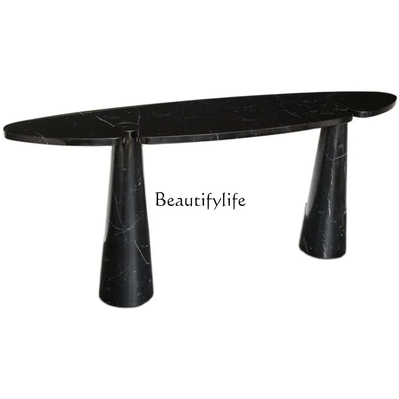 

American marble entrance table, semi-round and extremely narrow, facing the door against the wall