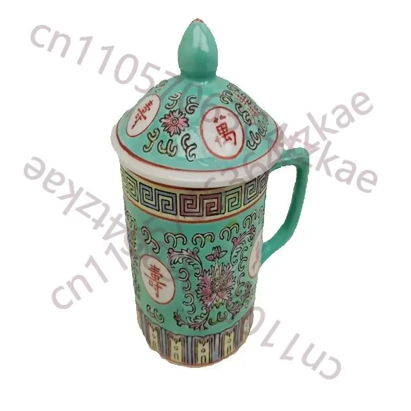 Chinese Old Porcelain,with A lid cup with a green background porcelain and a timeless pattern Decorative Pottery Artwork Collec