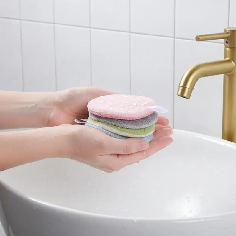 Reusable Heart Shaped Makeup Remover Pads 8cm Absorbent Soft Face Cleansing Tool for Sensitive Skin Travel Use