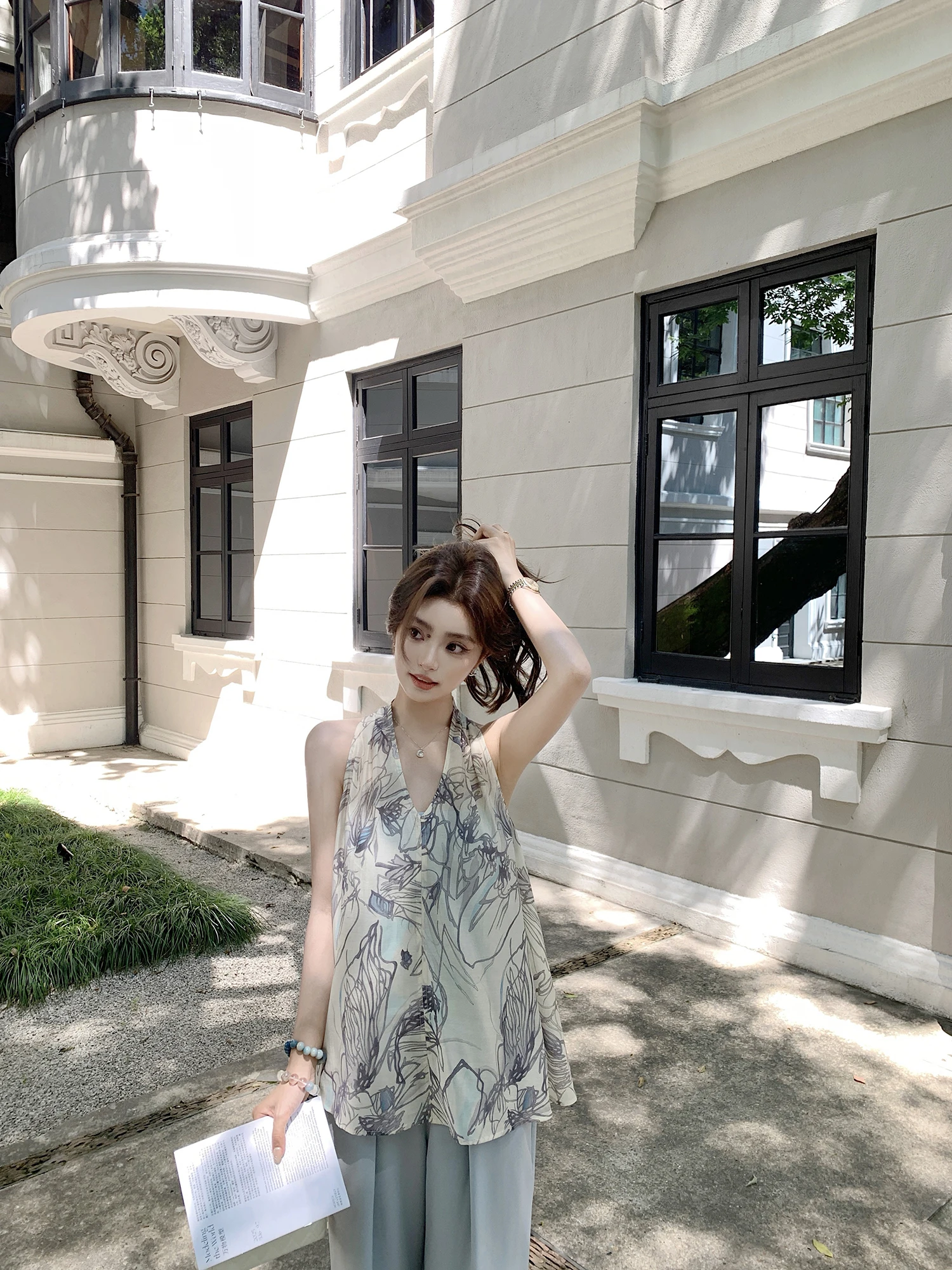 

Летний топ с V-образным вырезом и цветочным принтом из льна и шерсти, свободного кроя, без рукавов, с надписью «Want to Say Lilylikes»