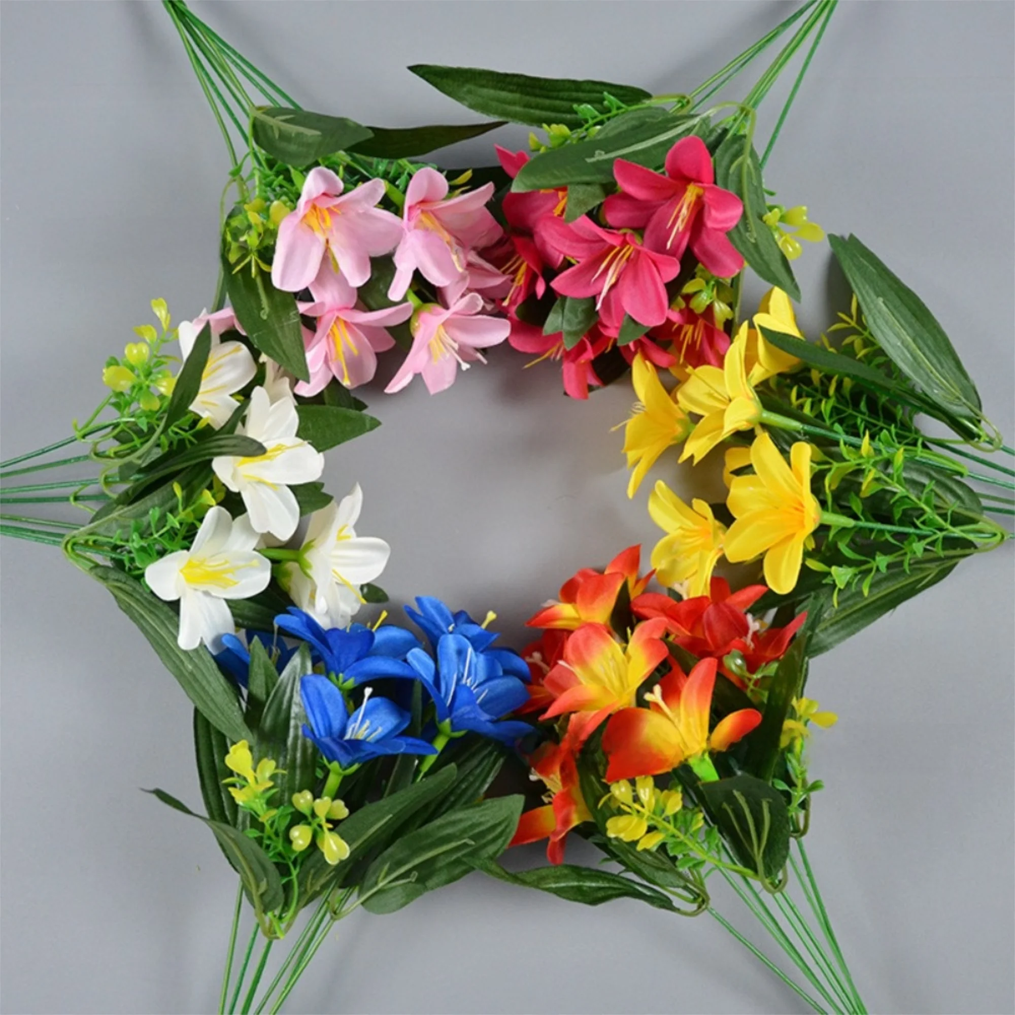 

Vivid 7 Heads Artificial Lily Flower Silk 30cm Fake Lily Bouquet Artificial Decorations for Home Ornament Wedding Decor