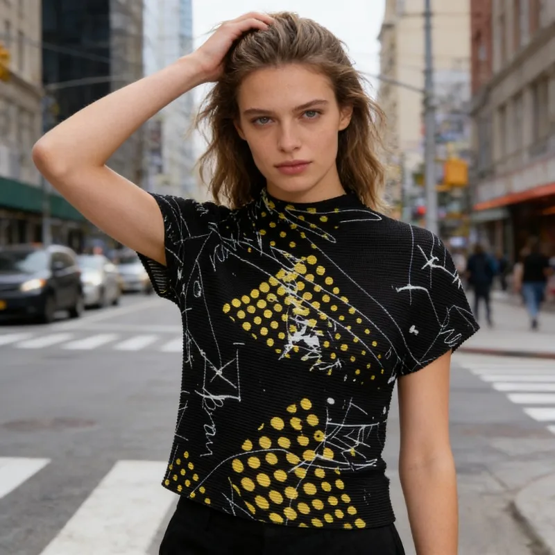 

Miyake Pleated T-Shirt Plisse 2026 Classic Hand-Paint Print Tops Spring New Arrival Pleats Pullover Short-Sleeve Women's T-Shirt