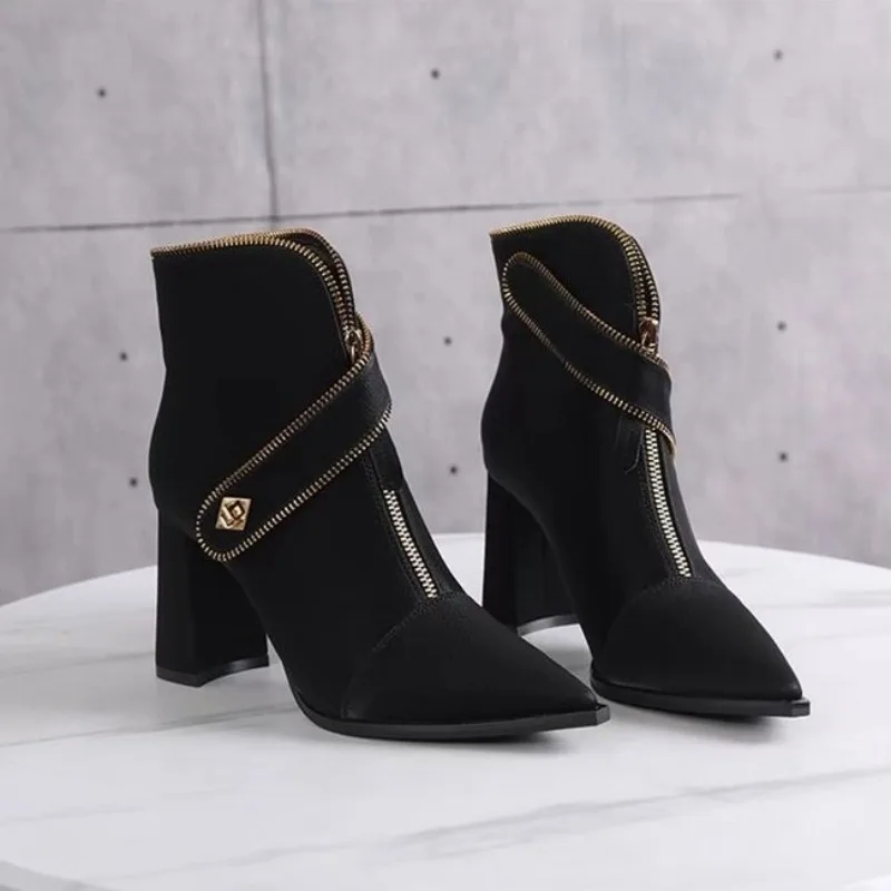 

Новинка 2025 года, высококачественные модные удобные нескользящие дышащие женские повседневные ботинки на высоком каблуке с металлической пряжкой и острым носком