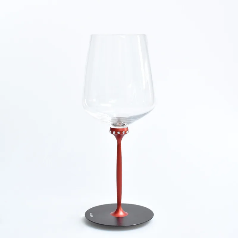 

Waltz rotating crystal glass red wine glass red bow tie red rod light luxury gyro wine glass