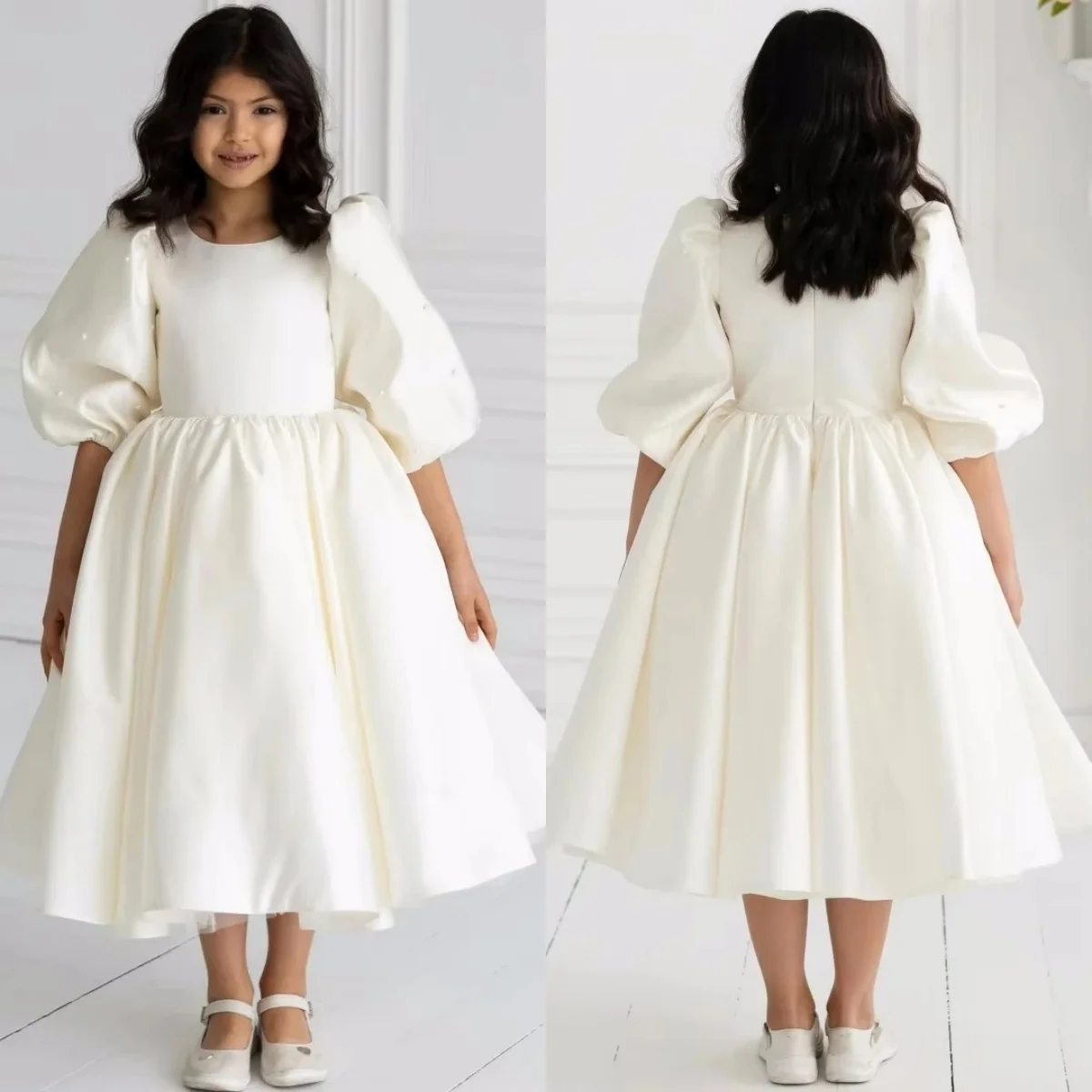 

Белые атласные платья с короткими рукавами для девочек-цветочниц на свадьбу с круглым вырезом и жемчугом, платья для маленьких девочек на день рождения, платья для первого причастия по индивидуальному заказу