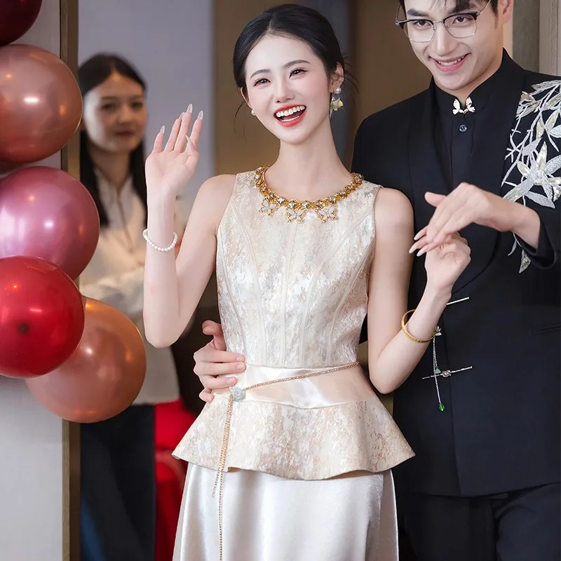 

Champagne-colored new Chinese-style sleeveless toasting fashion set daily dress
