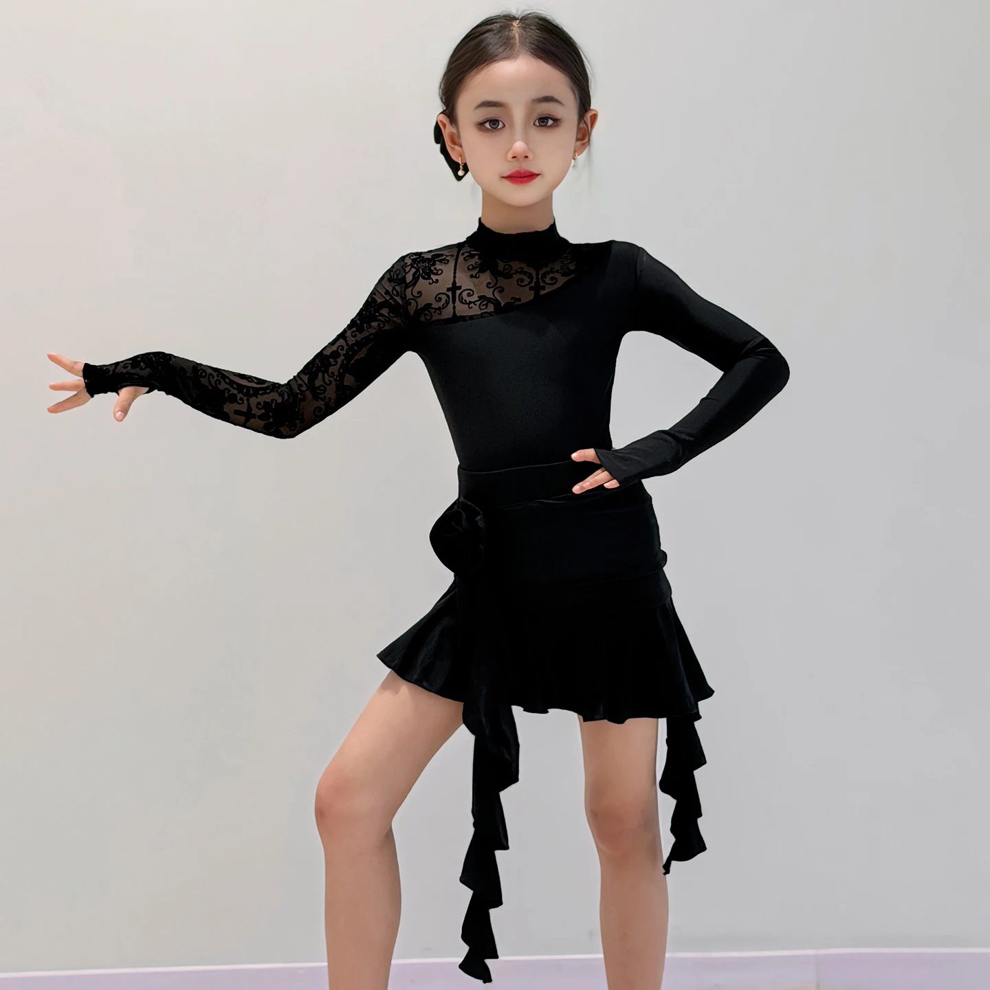 새로운 긴 소매 블랙 라틴 댄스 슈트 어린이 탱고 룸바 라틴 댄스 의상 소녀 라틴 탑 프릴 스커트 옷 SL14600