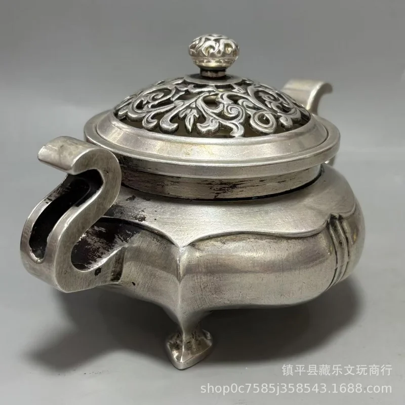 Antique silver-plated three-legged begonia incense burner, sandalwood ornament, agarwood, Chinese tea ceremony interior decorati