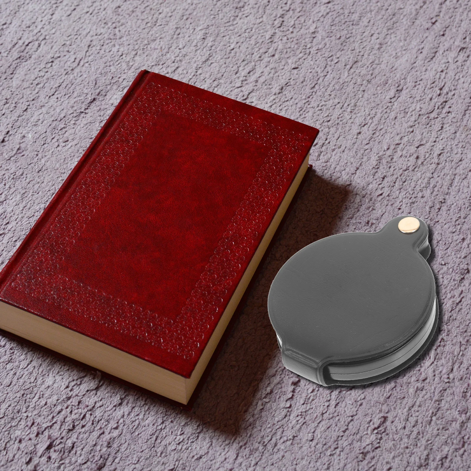 

Small Foldable Magnifier High Definition Portable Magnifying Glass for Reading Lightweight Elderly Magnifying Glass