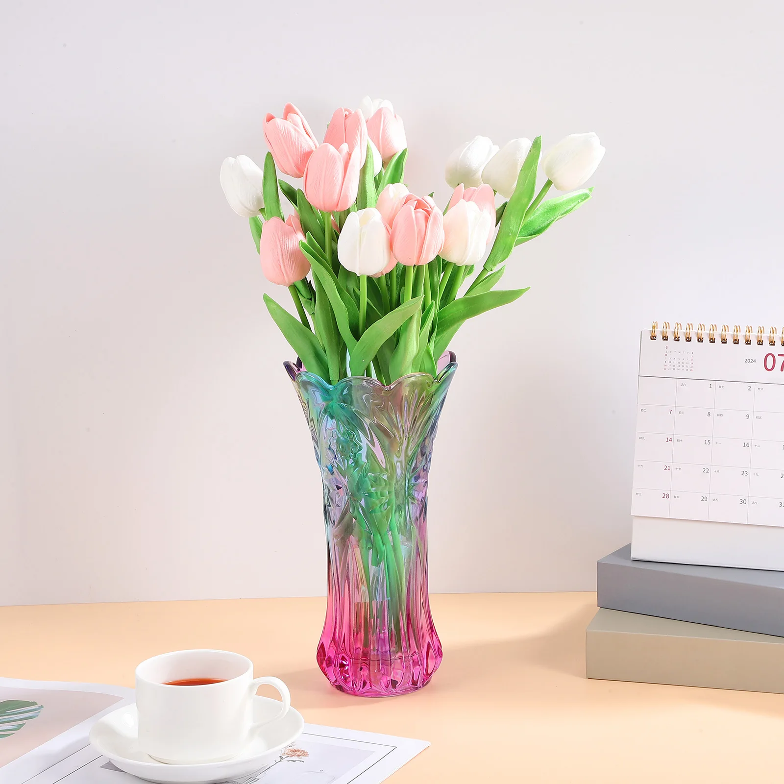 

Decorative Colorful Vase Crystal Glass Flower Container for Office Bedroom Living Room Modern Table Centerpiece Vase