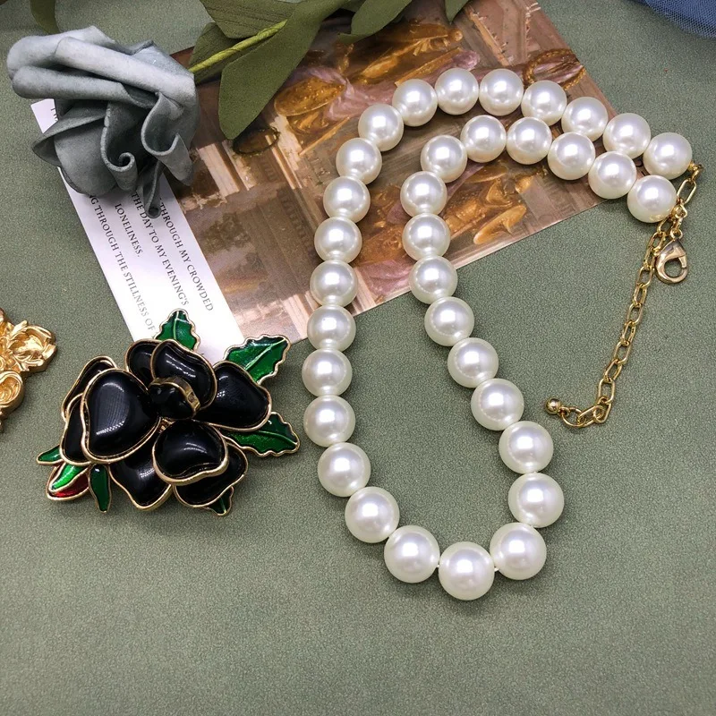 

Medieval Jewelry Brooch Glazed Pearl Necklace Dual-purpose Enamel Glaze Double-layer Three-dimensional Flower Corsage Stud Earri