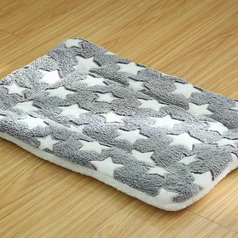 Blanket,Flannel Pad Pet Cozy Soothing Blanket for Anxiety and Stress,Cozy Cat Bed for Indoor Cats Calming Thick,Super Soft Pet M