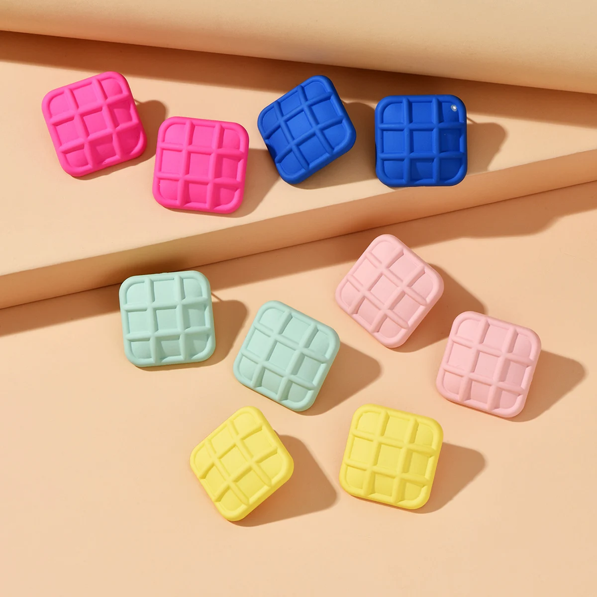 

pendientes Earrings For Women Trend Punk Geometric Square well sub grid pattern Fashionable candy color charm earrings
