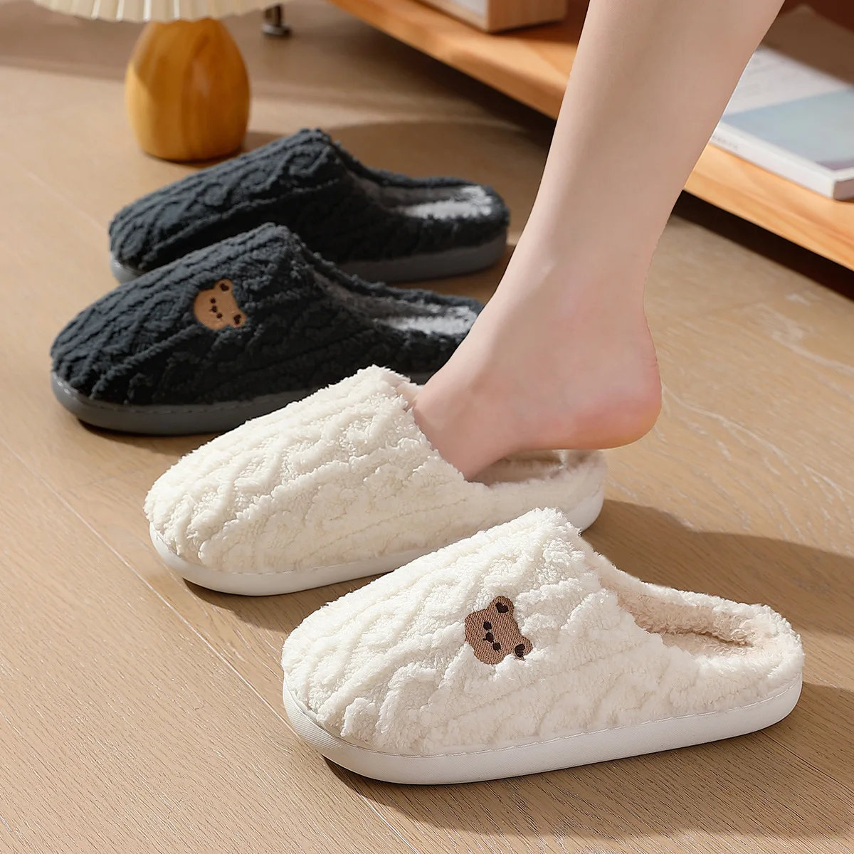 New Home Slippers Striped Design Women Winter Soft Sole Anti Slip Cotton Shoes Men Indoor Warm Plush Slides Bedroom Fluffy Flats