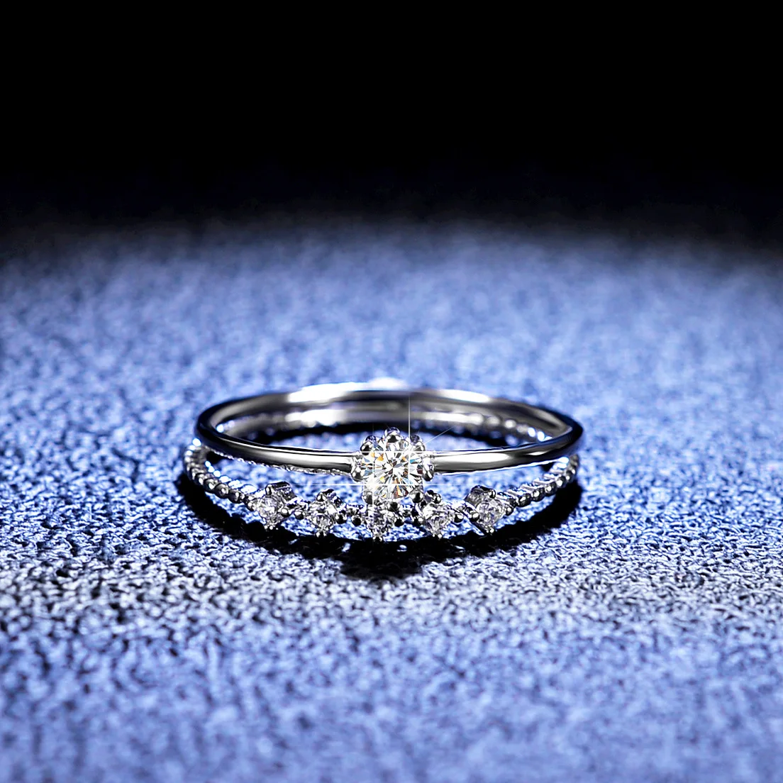 18K Gold Inlaid Moissanite Ring Fashion Classic Women's Platinum PT950 Diamond Small Row Ring