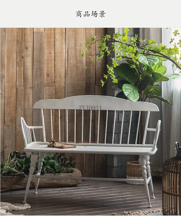 مسند ظهر من الحديد المطاوع بالحنين القديم كرسي واحد لتناول الطعام في الفناء الخارجي وطاولات وكراسي للحديقة في الهواء الطلق