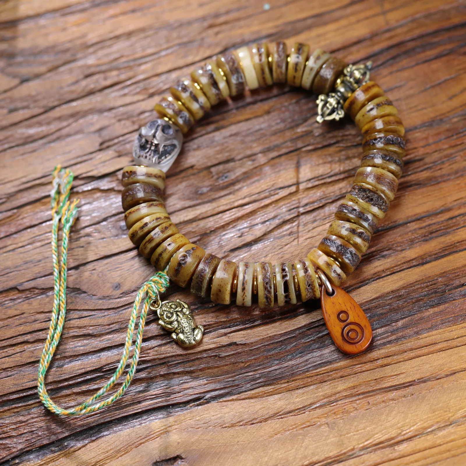 Tibetan style cow bone bracelet Tibetan old cow bone top bone pill beads with type diy turquoise deer teeth dzi bead bracelet