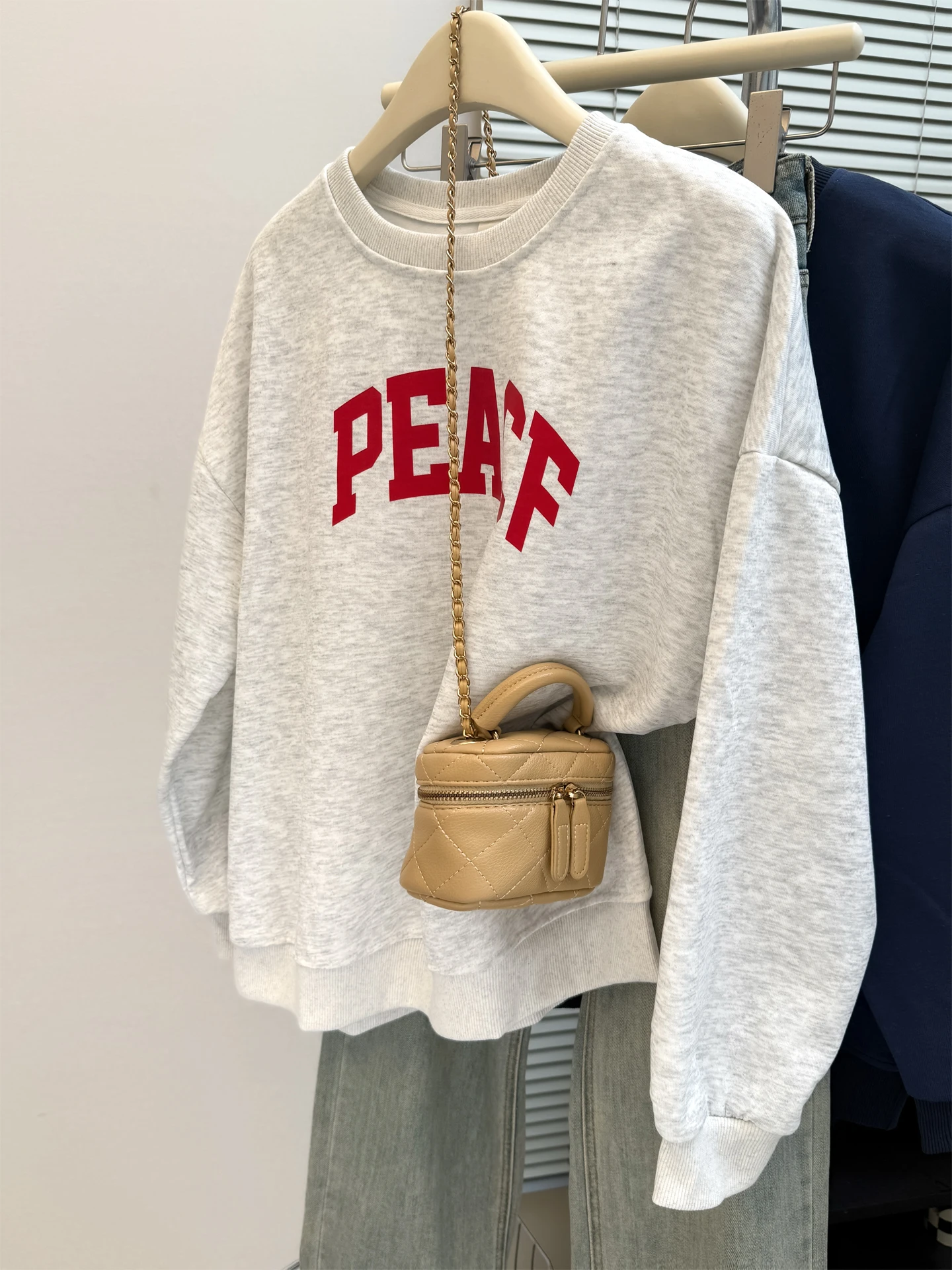 

Spring Autumn 2025 New Loose Fit Long Sleeve Hoodless Sweatshirt Women's Thin round Neck Korean Style Versatile Top Coat