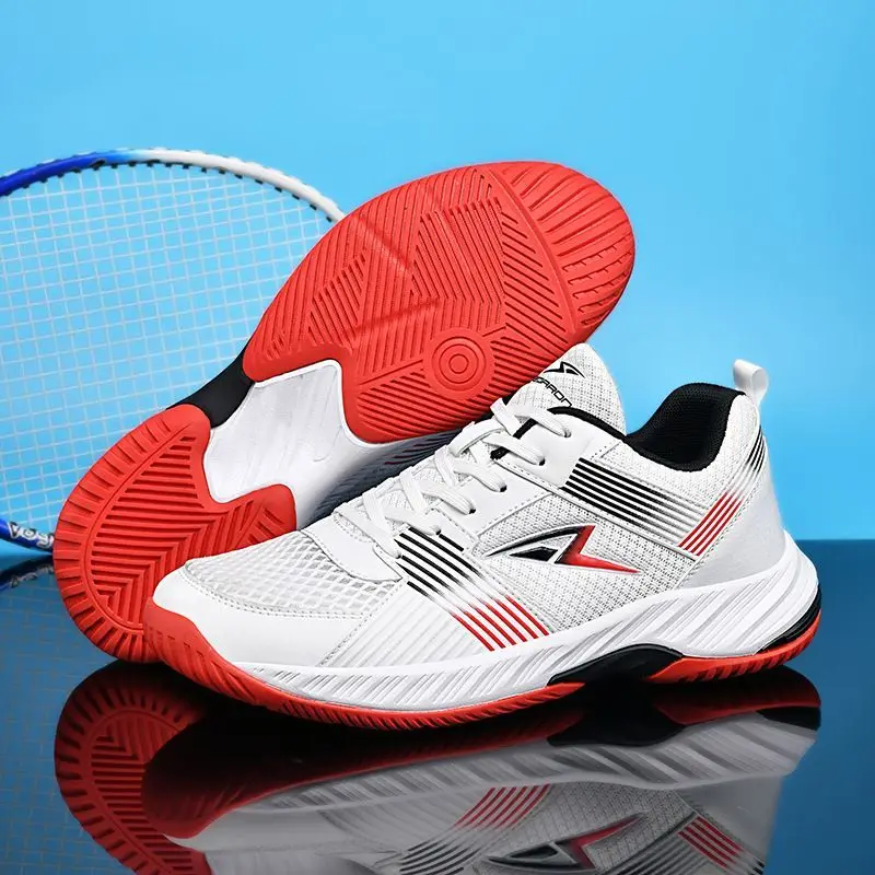2026 Best Selling Badminton Shoes Mens Womens Breathable Indoor Court Shoe Couples Comfortable Table Tennis Shoes Unisex