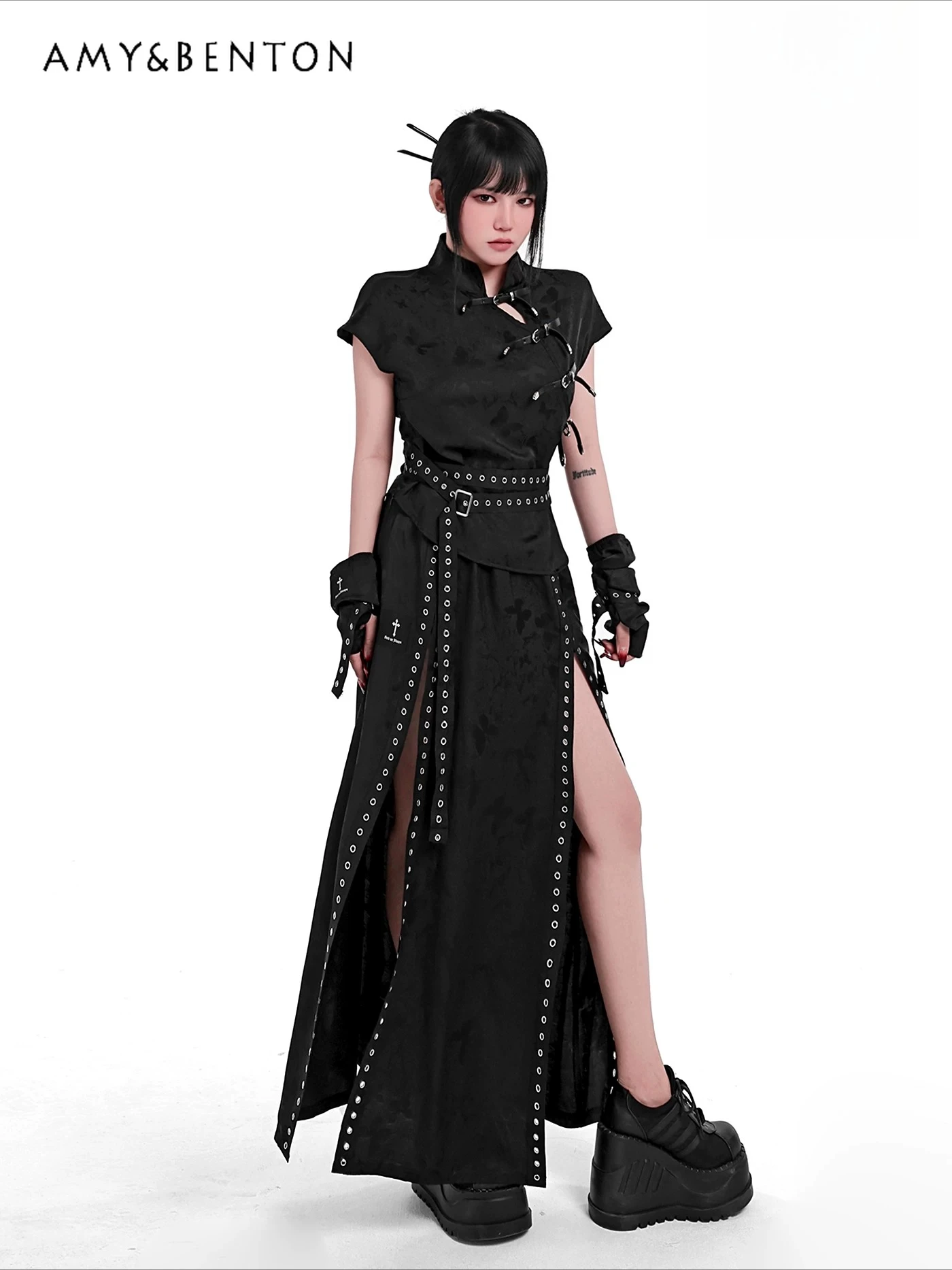 

Summer New Chinese Punk Style Black Butterfly Jacquard Top Loose Casual Qipao Design with Belt Buckle Streetwear Tops for Women
