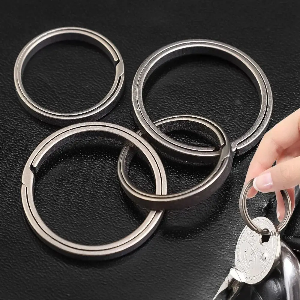 4pcs Ultra-light Titanium Alloy Key Ring Hard Metal Key Chain Pendant Keyfobs Crafts DIY Accessories Man Car Keychain Gift
