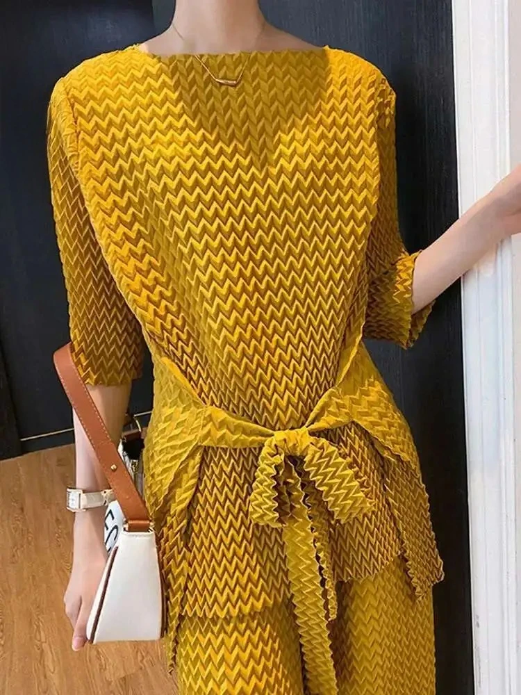 Two-piece Set Round Neck Tie Loose Big Size Solid Colour Top Elastic Waist Pleated Half-body Skirt Miyake 2025 Summer New