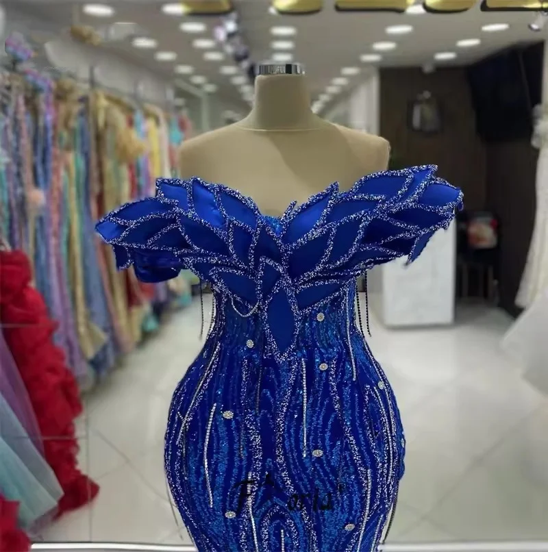 Eleganckie suknie wieczorowe w kolorze bogatego królewskiego błękitu, suknie ślubne w stylu syreny z Dubaju, błyszczące, zdobione koralikami, arabskie suknie na przyjęcia dla gwiazd, szyte na miarę.