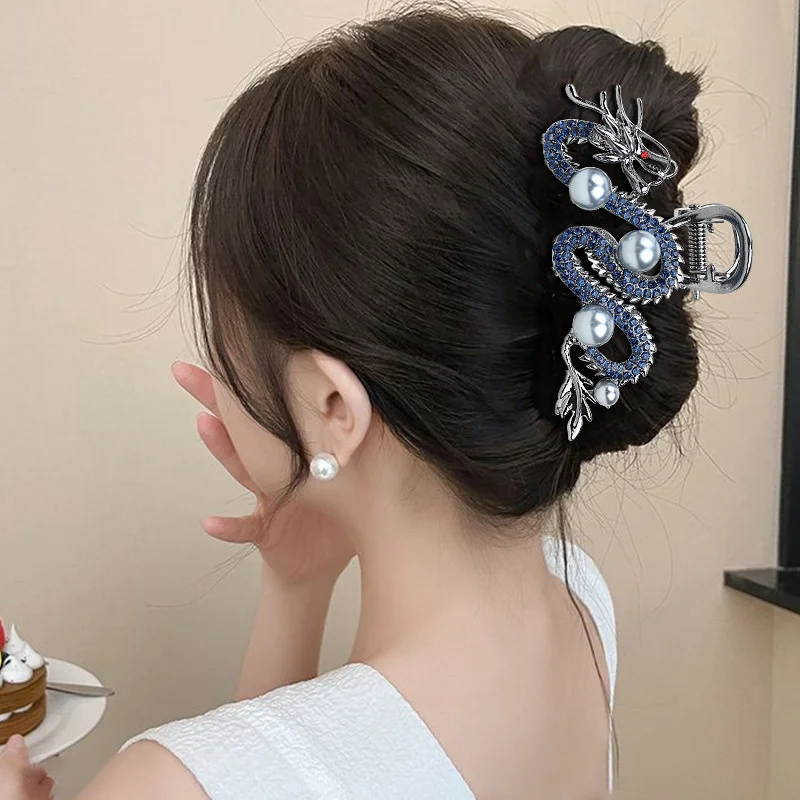 2024 New Fashion Metal Zodiac Pearl Dragon Shape Medium Claw Clip Women Personality Trend Versatile Shark Clip Hair Accessories