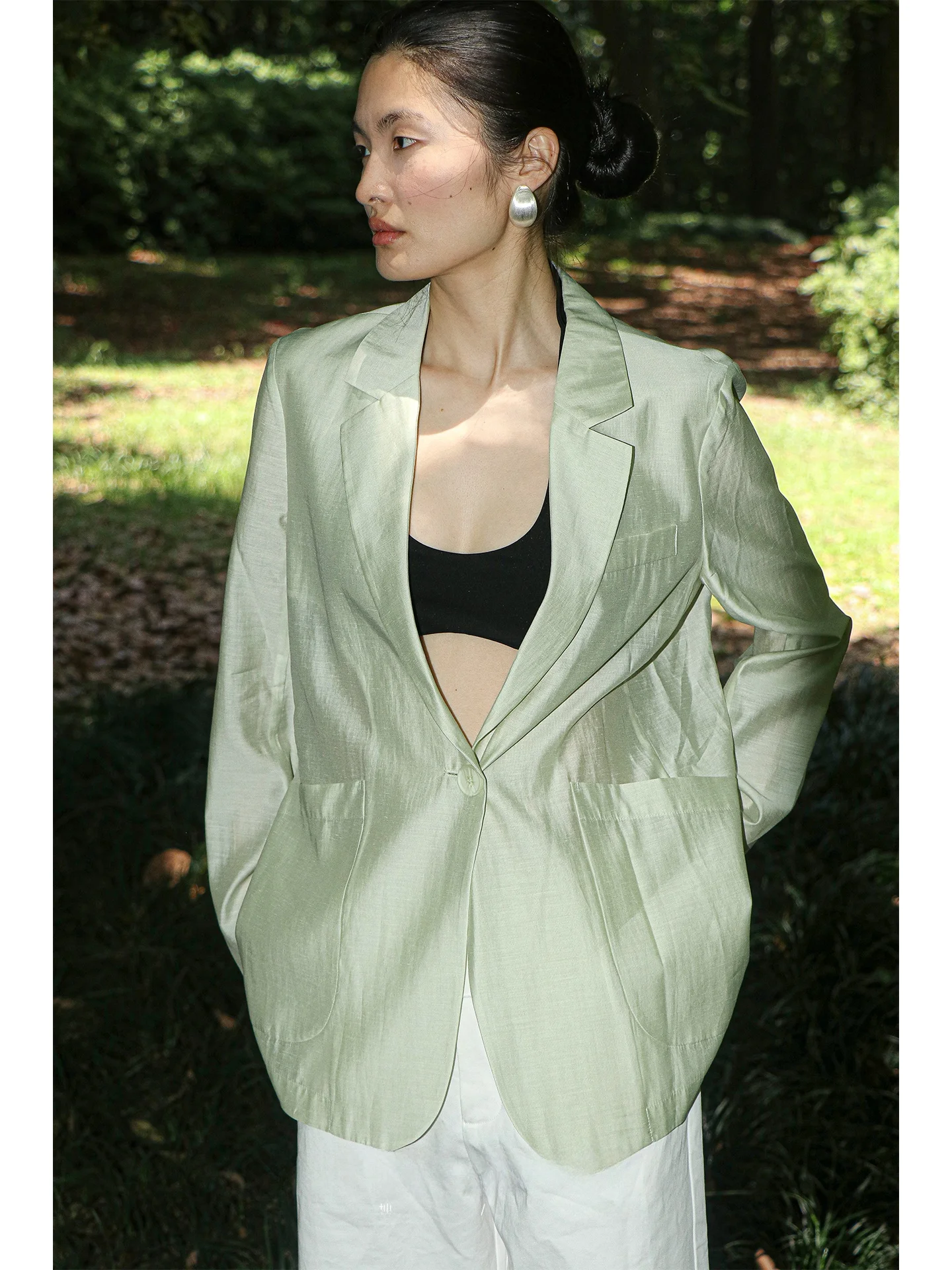 

Костюм HITTHESPOT из шелка, однотонный, на одной пуговице, прямой крой, удлиненный рукав, стандартная длина, для офиса, весна-лето