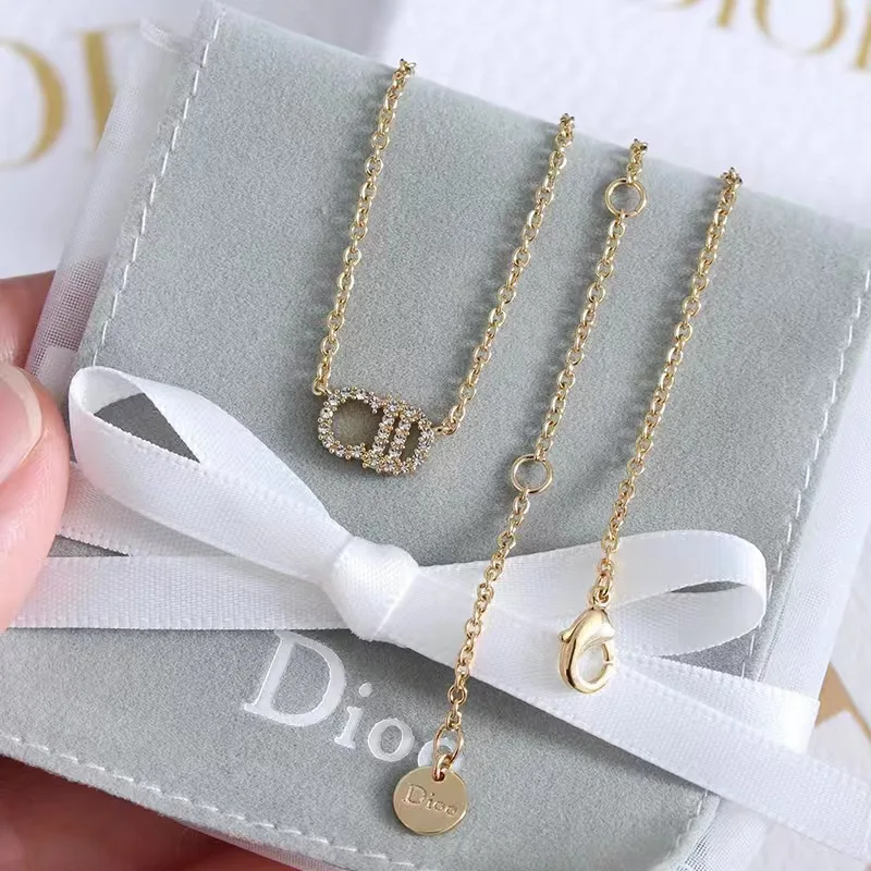 

New Classic High Quality Light Luxury Simple Letter Bracelet Fashion Trend Instagram Birthday Gift Daily