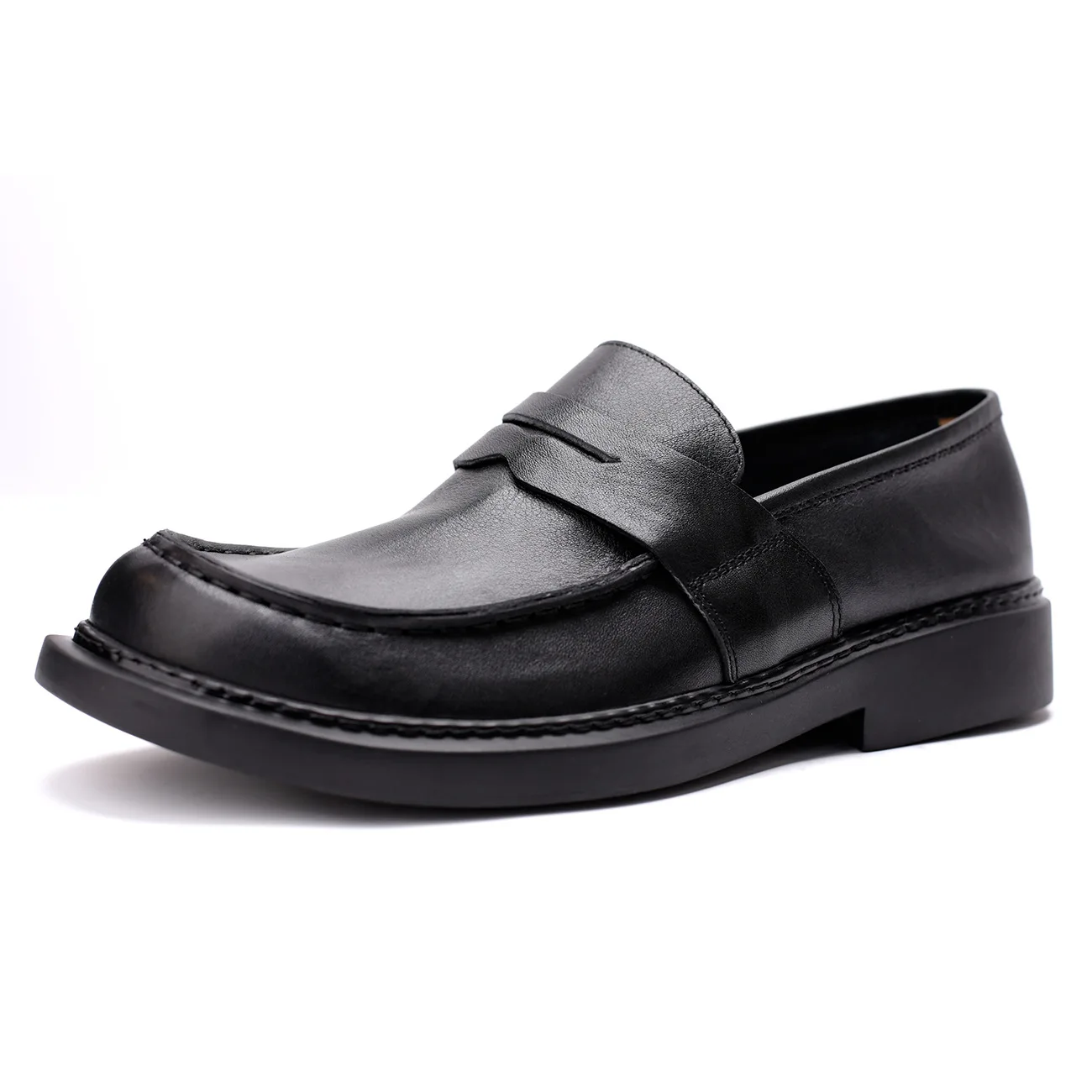 

Spring Autumn Winter Male Loafers Cowhide Designer Shoes Breathable Genuine Leather Flats British Retro Men Luxury Casual Shoes