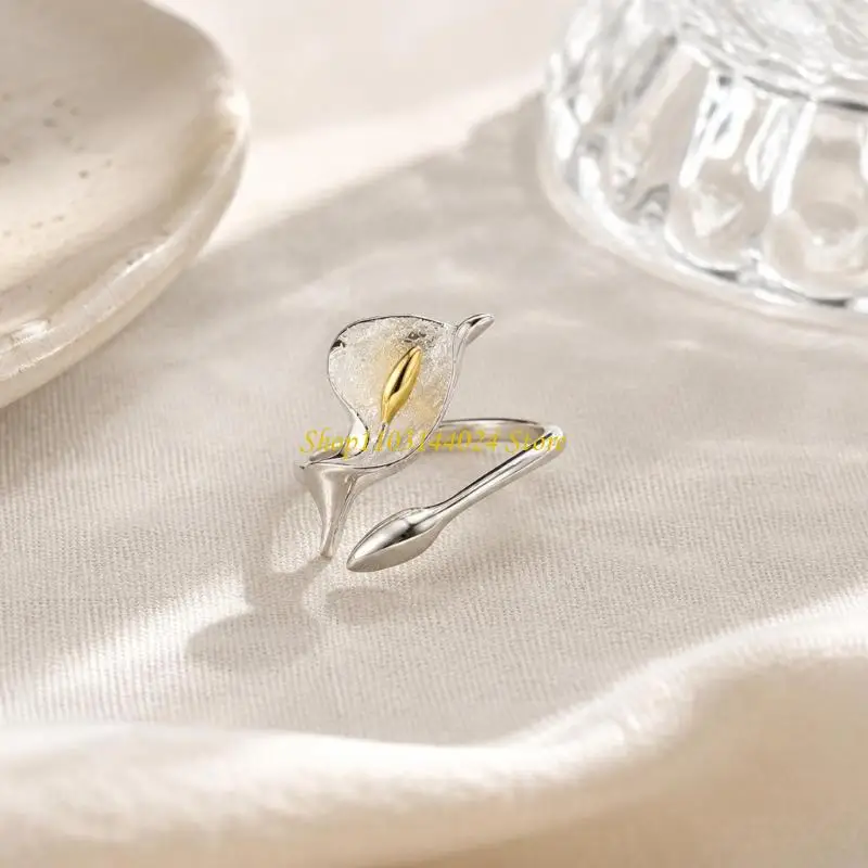 N5KE Three-Dimensional Flower Ring with a Silver-Tone Calla Form and Contrasting Gold-Tone Center, Polished Alloy Jewelry for