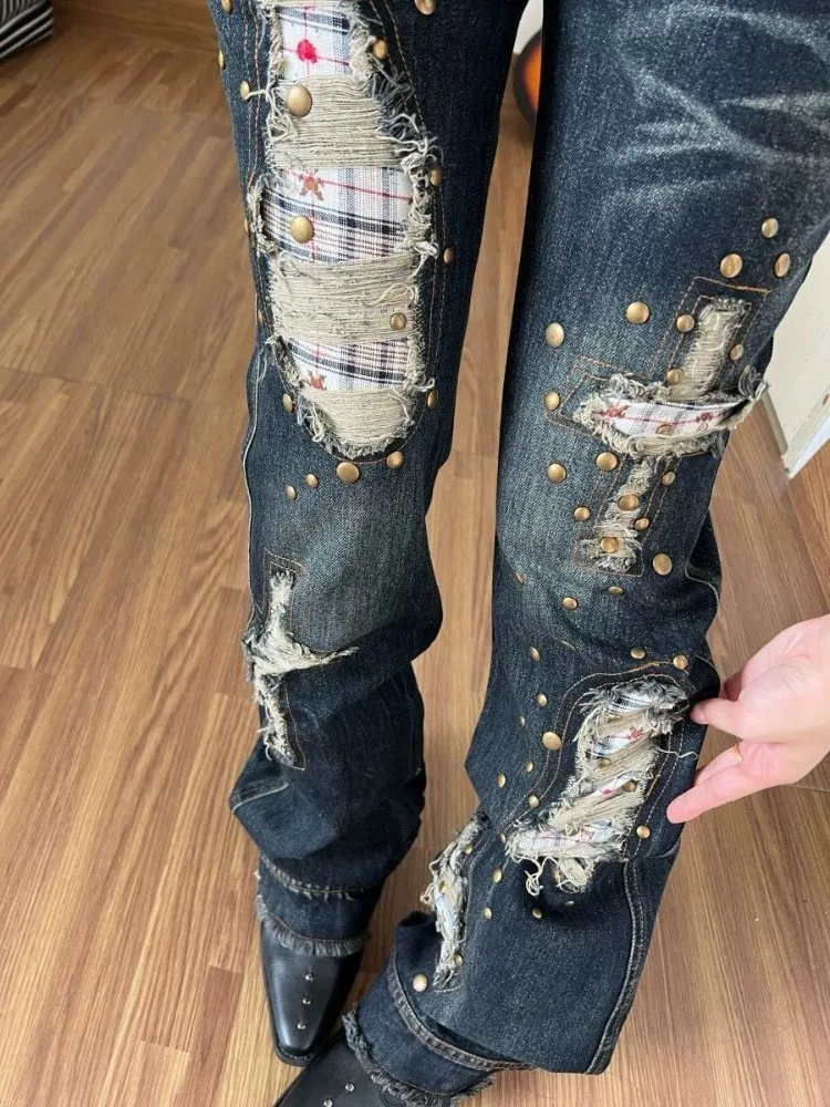 Gothic Punk Women Flare Jeans Vintage Washed Denim Trousers Distressed Ripped Rivet Decor Low Waist Wide Leg Pants Streetwear