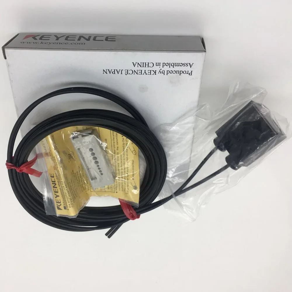 Diskon Besar Sensor Serat Optik Digital RGB Baru Asli KEYENCE CZ-40